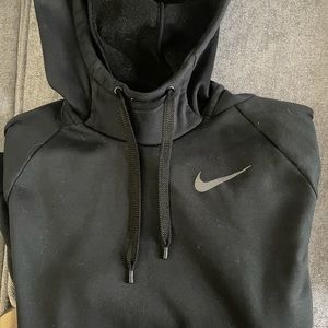 8 different Nike hoodies all M - L